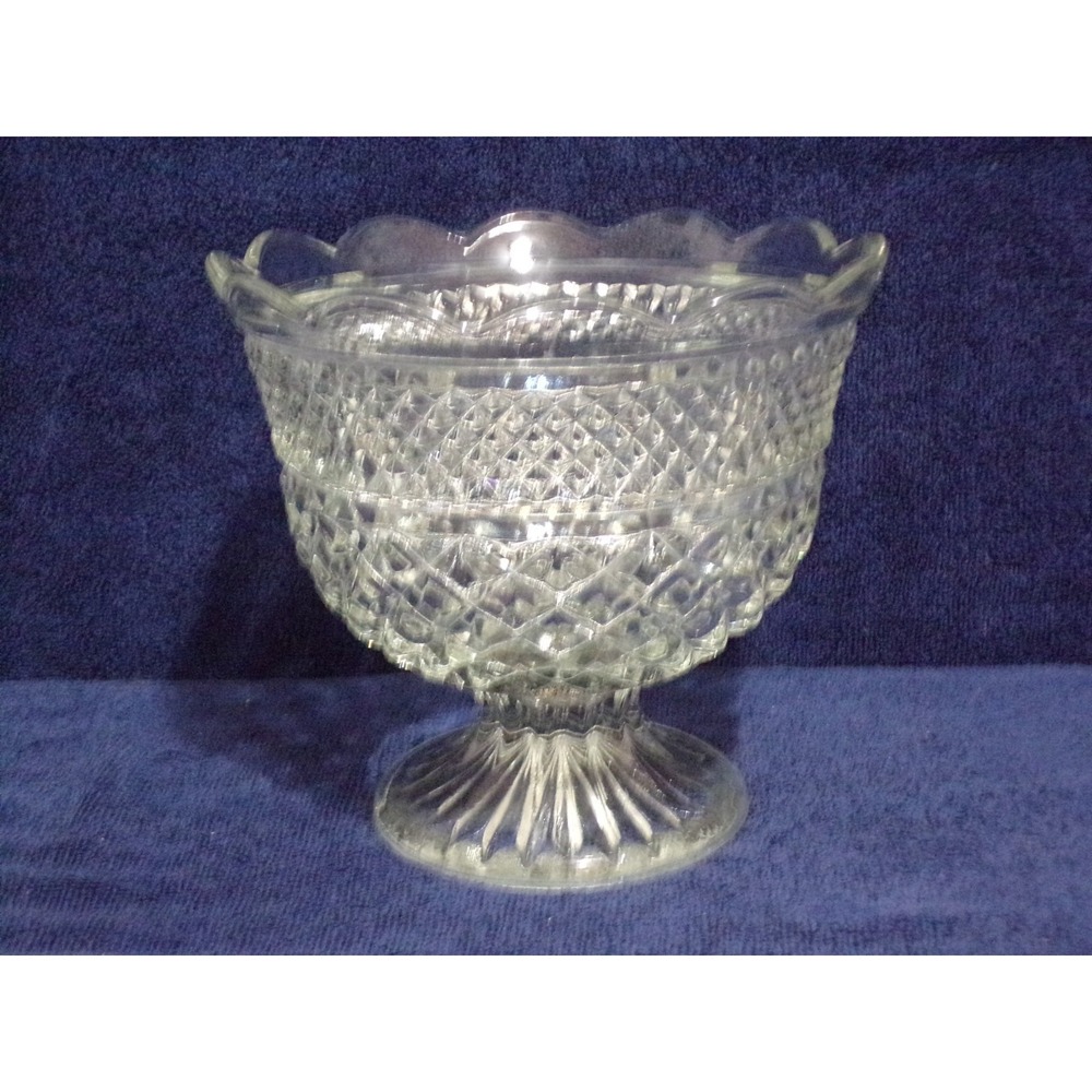 Vintage Anchor Hocking Wexfor Glass Serving Bowl Ruffled Edges Pedestal Diam Cut